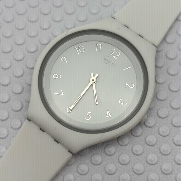 Swatch Watch - SVUW101 - SKINSNOW - Picture 1 of 10